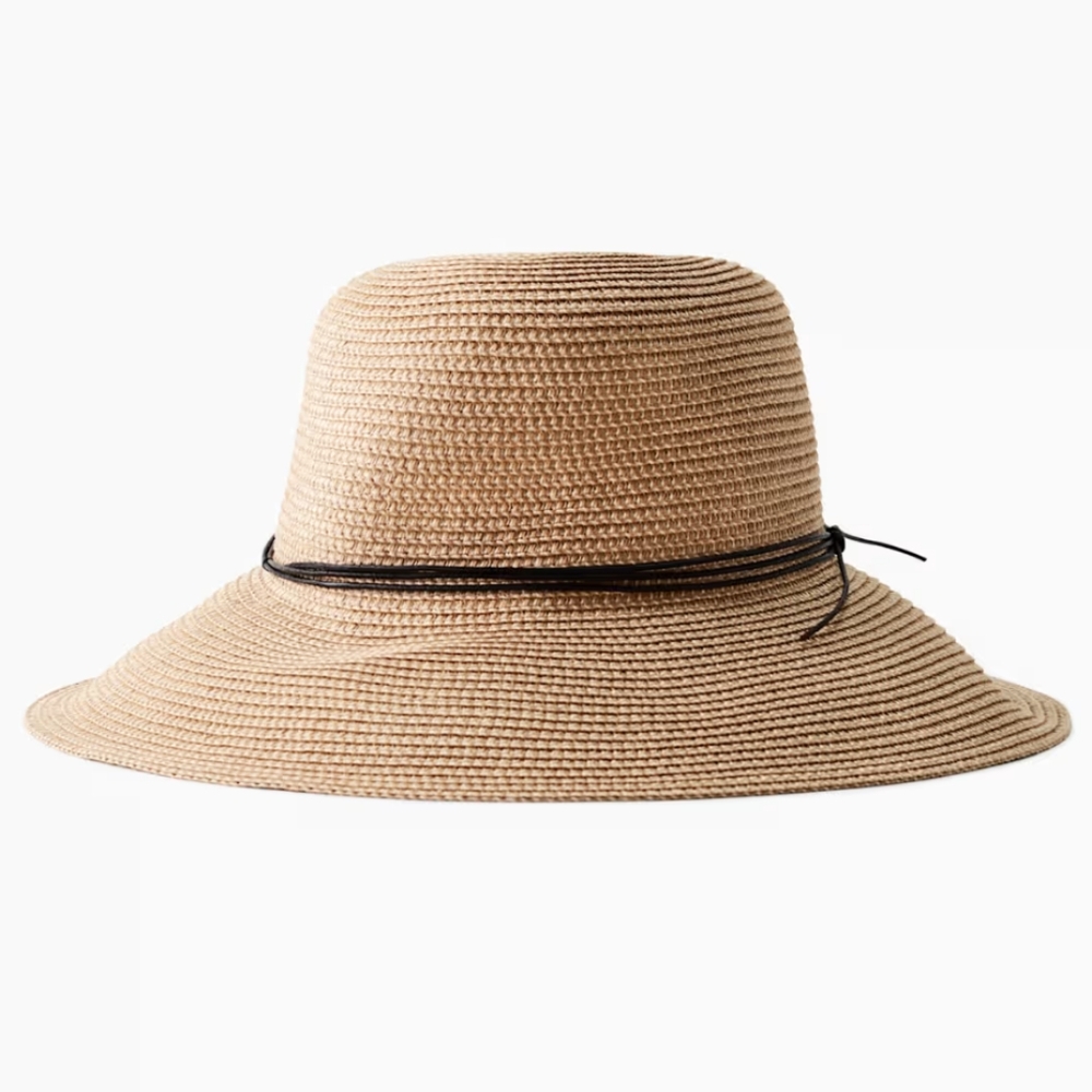 NEW Aritzia Eau Claire Wide-Brim Straw Hat